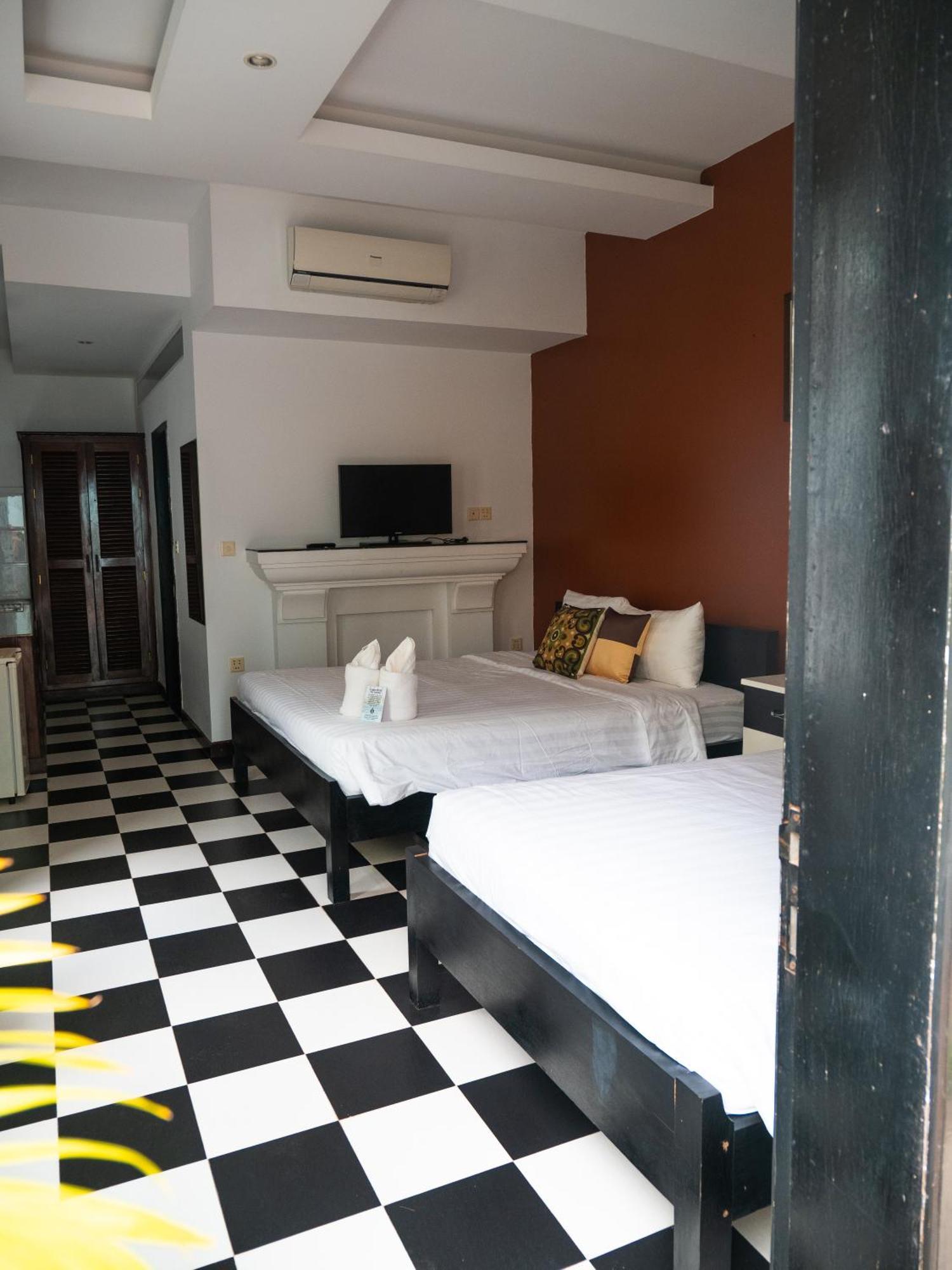 Hotel The Bygone Ciudad de Siem Riep Exterior foto